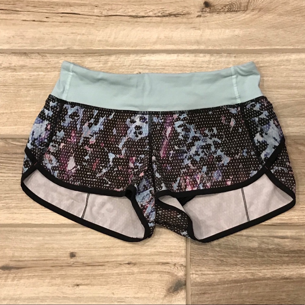 Lululemon Speed Shorts - Floral Sport Tranquil